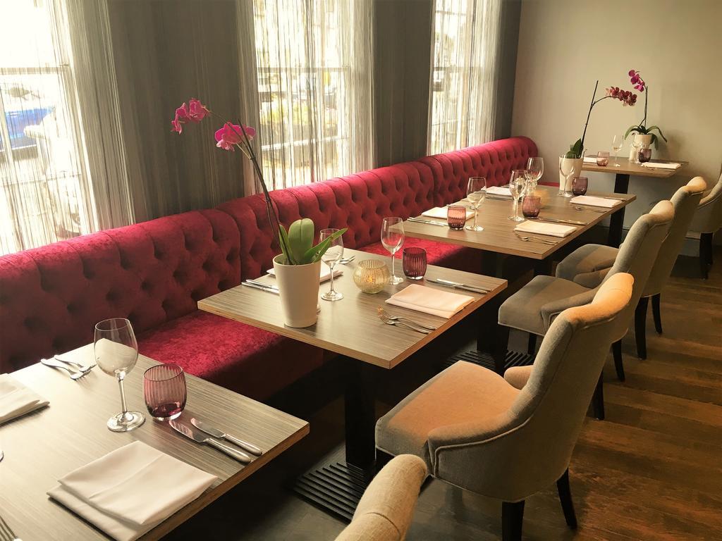 The Highworth Hotel スウィンドン エクステリア 写真