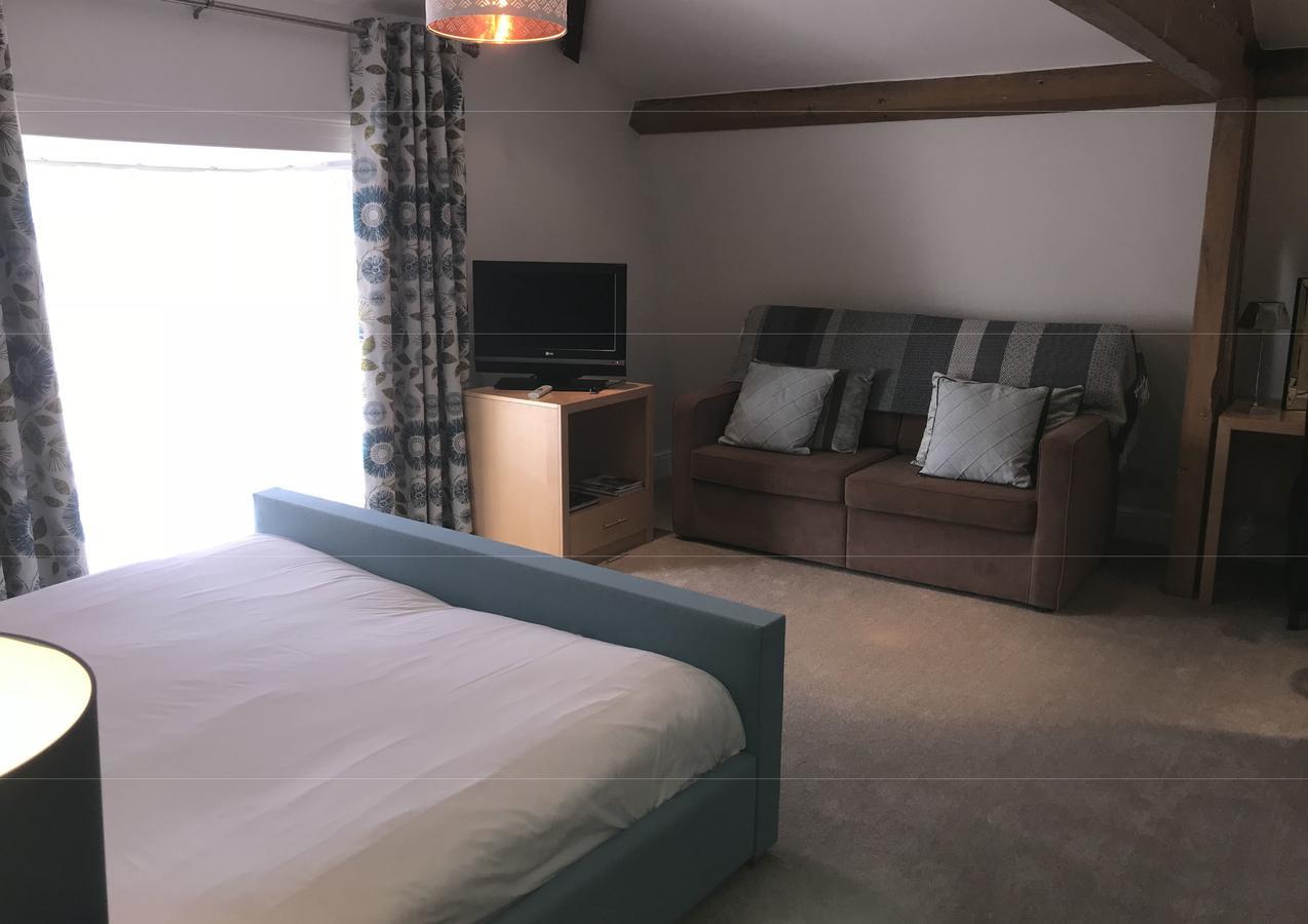 The Highworth Hotel スウィンドン エクステリア 写真