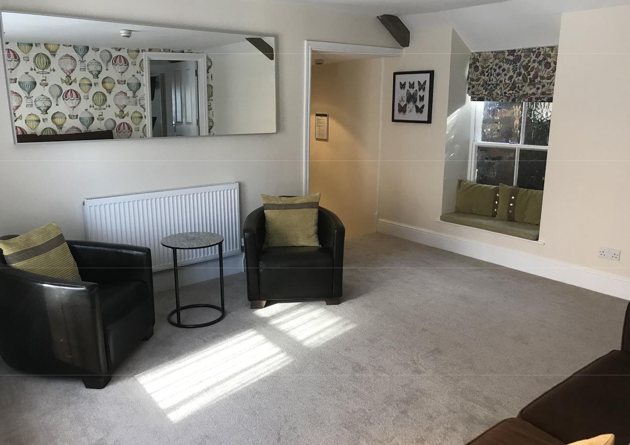 The Highworth Hotel スウィンドン エクステリア 写真