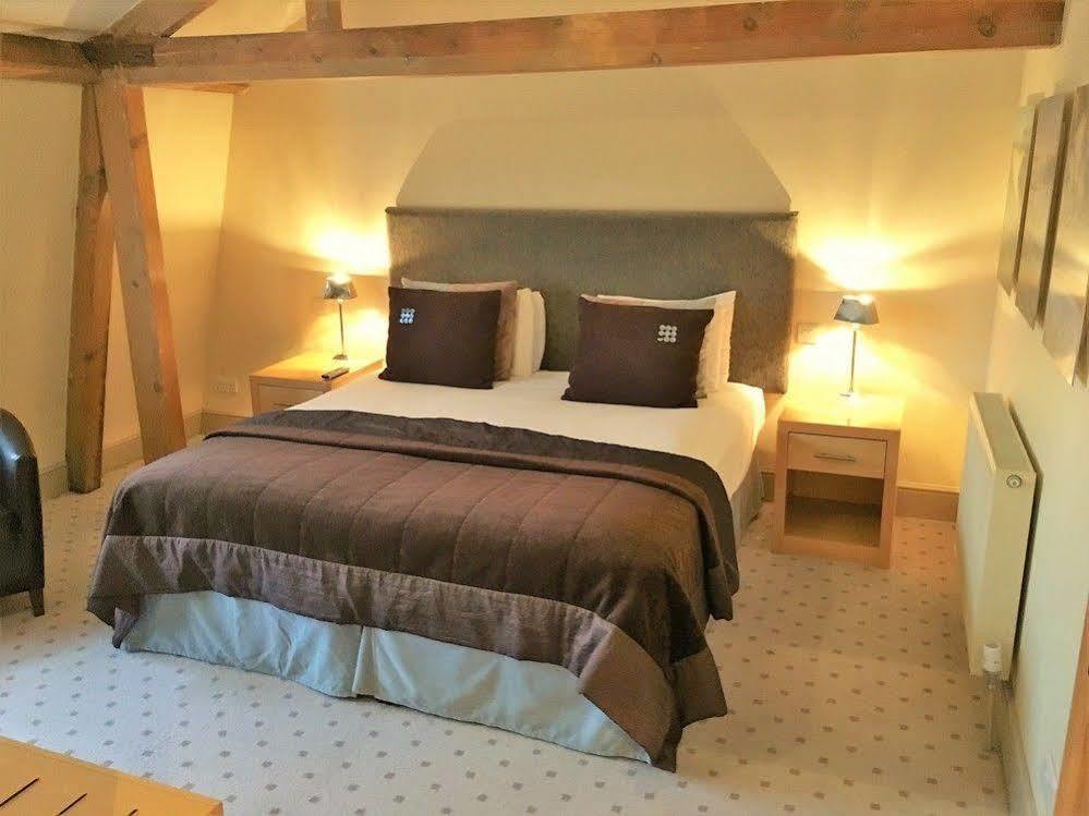 The Highworth Hotel スウィンドン エクステリア 写真