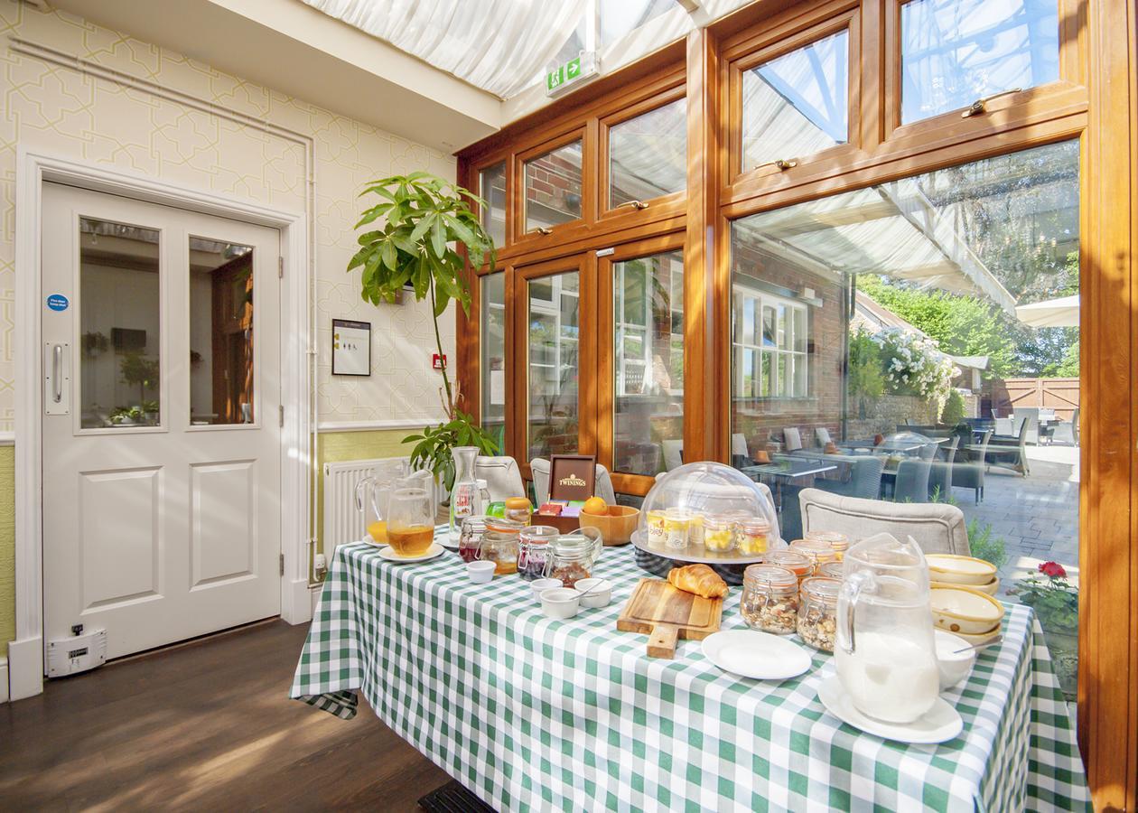 The Highworth Hotel スウィンドン エクステリア 写真