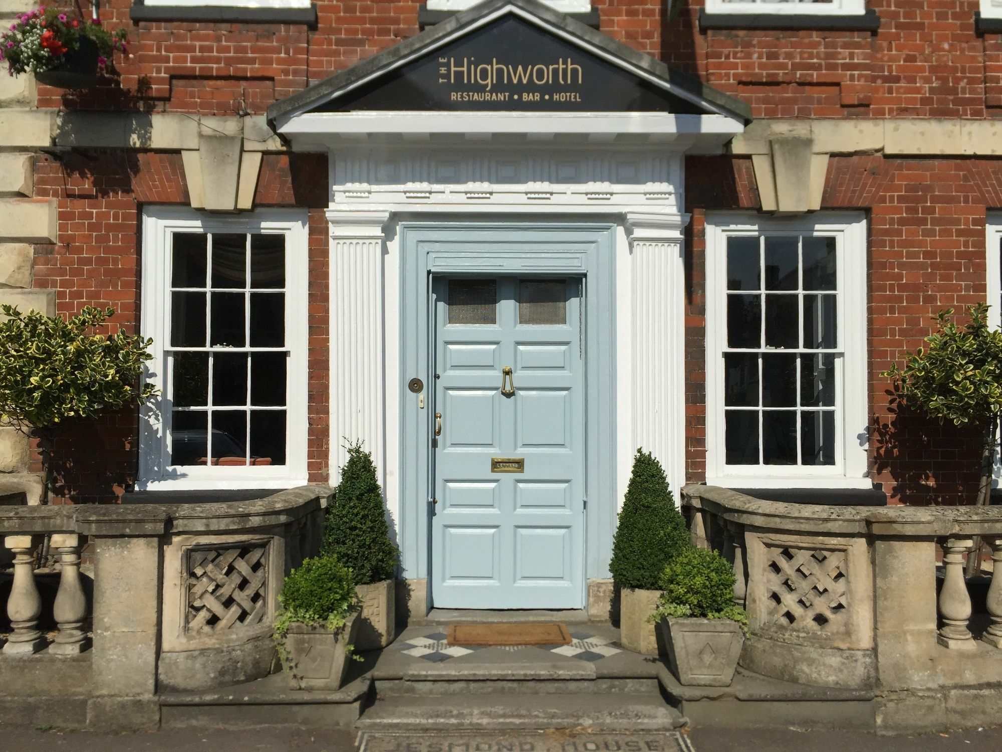 The Highworth Hotel スウィンドン エクステリア 写真